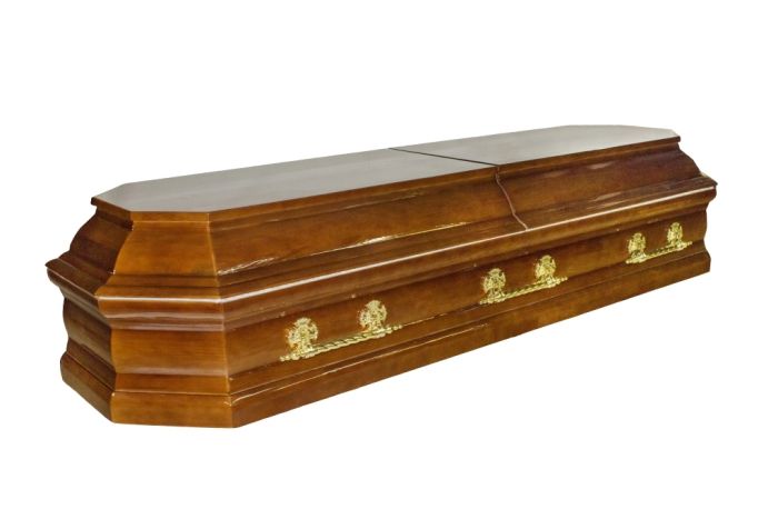 Гроб восьмигранный деревянный лакированный премиум светлый