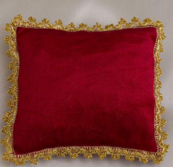 Подушечка ритуальная для орденов и медалей