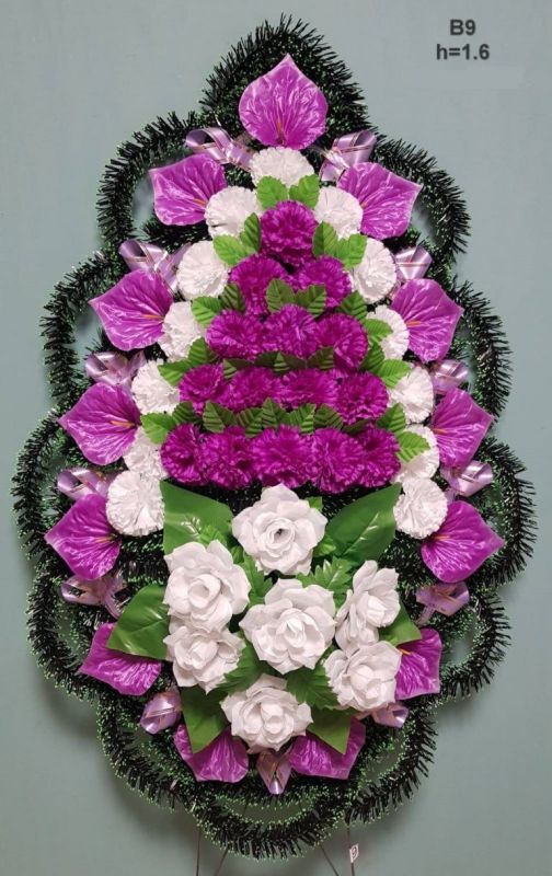 Венок ритуальный В-9